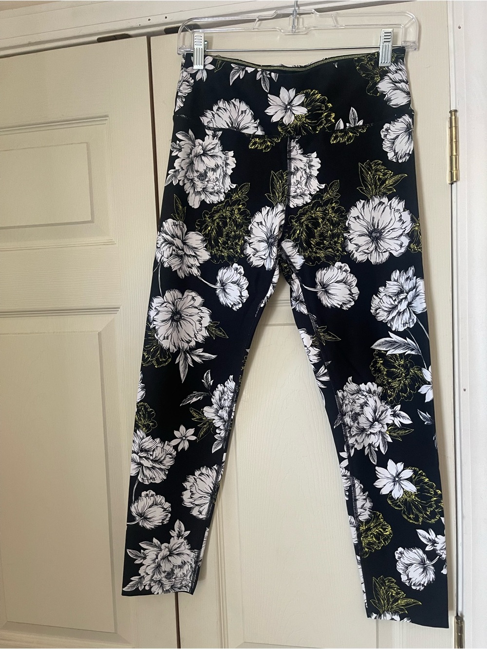 Calvin Klein Black Floral Leggings with White and Olive Print